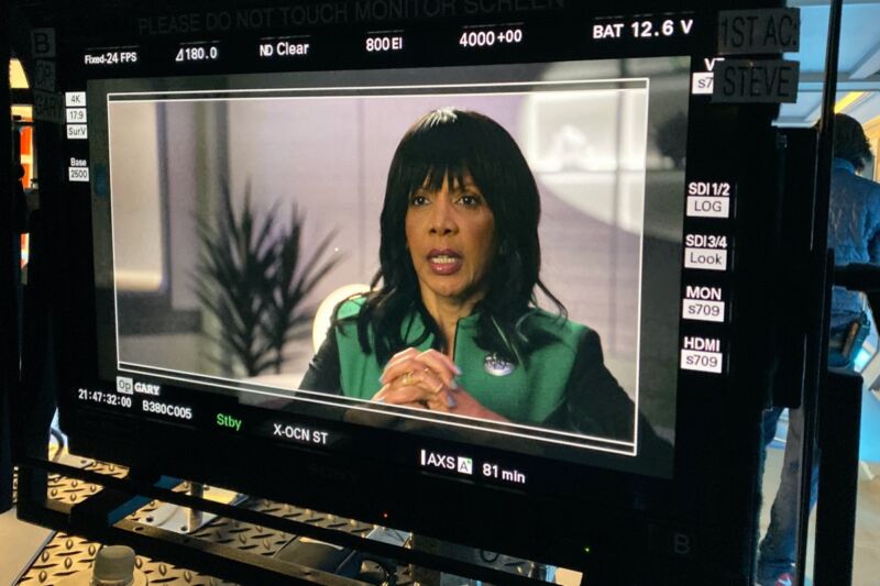 Dr. Claire Finn (Penny Johnson Jerald) dispenses sage medical advice in this exclusive image from <em>The Orville</em> Season 3.”><figcaption class=